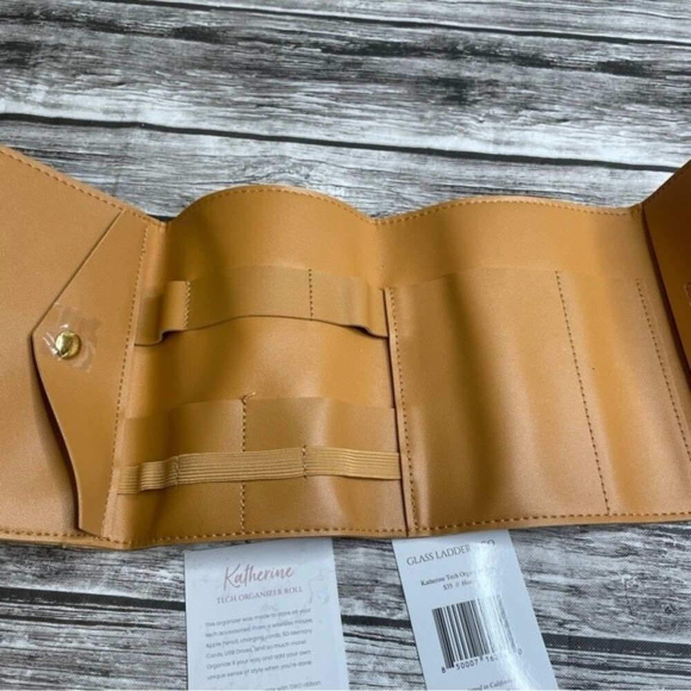 Glass Ladder & Co Katherine Tech Organizer Roll Vegan Leather Brown - Picture 5 of 13